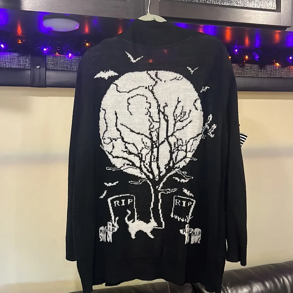 Too Fast Eerie Cemetery Cardigan - Picture 4 of 7